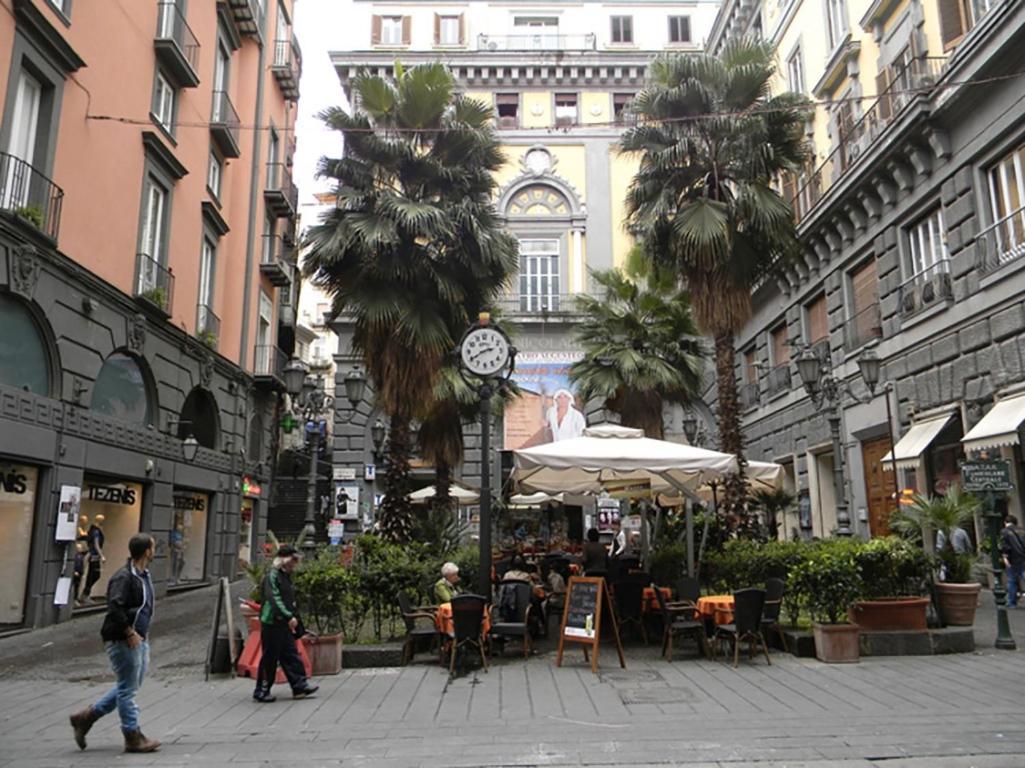 Casa Vacanze Napoli Centro Carmen & Sara المظهر الخارجي الصورة